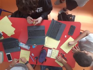 O desafio de uma Educação Bilíngue 3 whatsappimage20220308at114351 140320224359 300x225 1